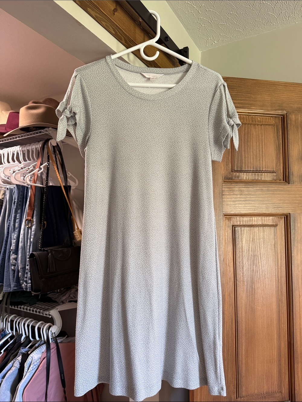 Lauren Conrad Light Gray Tie-Sleeve Women’s Casual Dress